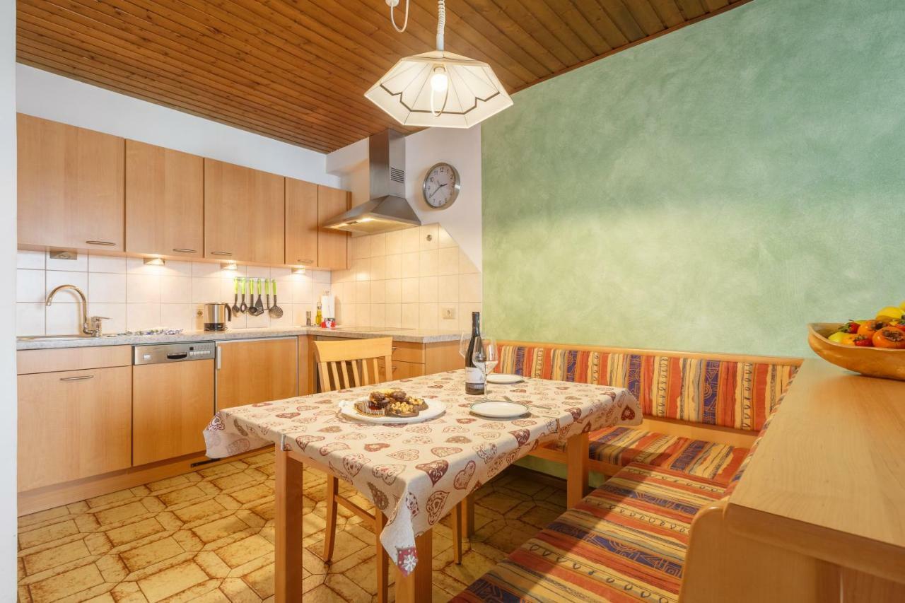 Residence Silvia San Candido Esterno foto